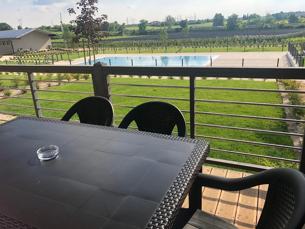 Agricamping Al Grappolo Divino Lazise 0*,